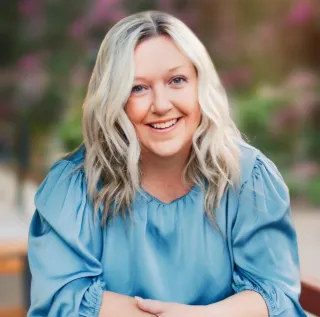Gill Barr - Real Estate Agent