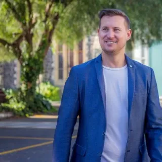 Luke Harris - Real Estate Agent