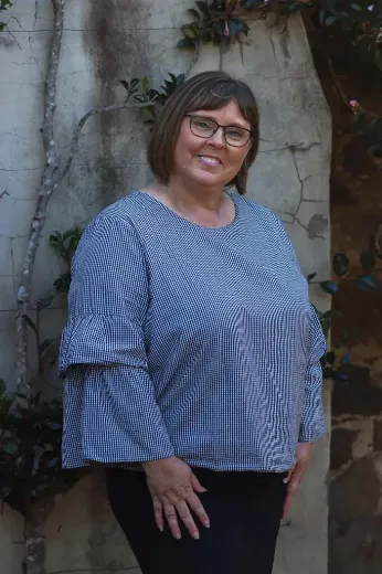 Debbie  Short - Real Estate Agent at Jo Jones Property Specialists