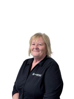 Robyn Shore - Real Estate Agent