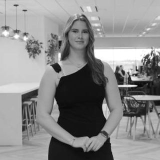Indianna Hall - Real Estate Agent