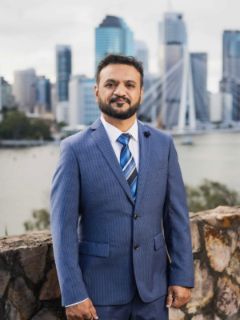 Iqbal Dhanani - Real Estate Agent
