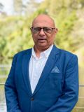 Iqbal Mohammad - Real Estate Agent From - Harcourts Cranbourne