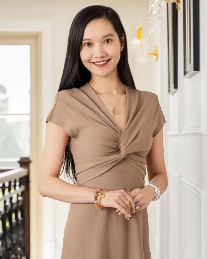 Isabella Kou - Real Estate Agent at Barry Plant Manningham