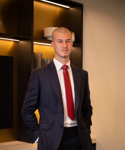 Ivan Ozanic - Real Estate Agent at Grandeur Real Estate