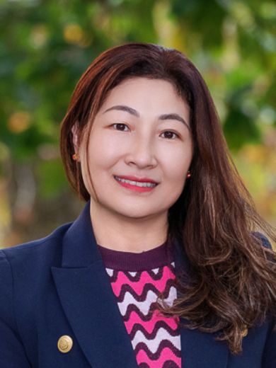 Ivy Lu - Real Estate Agent at Ray White - Box Hill