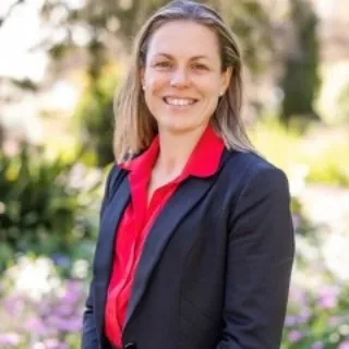 Jaclyn Hage - Real Estate Agent