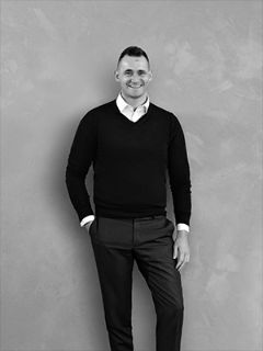 Jack Slater - Real Estate Agent