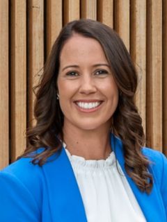 Janelle Stevens - Real Estate Agent