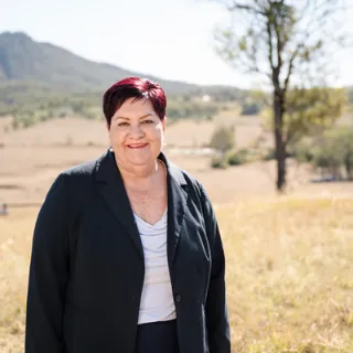 Janine Geck - Real Estate Agent