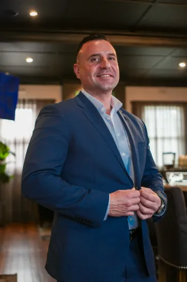 Jonathon Colonques - Real Estate Agent at Love Realty - Newcastle/ Lake Macquarie