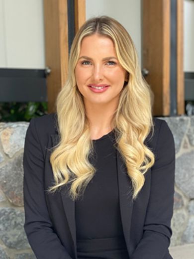 Jemma McCabe - Real Estate Agent at Ray White Malan + Co - Palm Beach