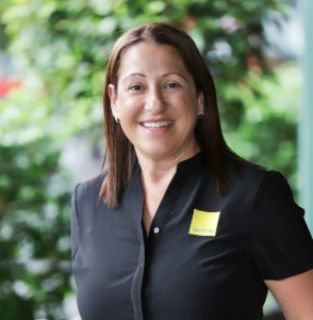 Jennifer Cabrera - Real Estate Agent