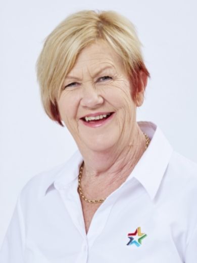 Jenny Donaldson - Real Estate Agent at Professionals - Bendigo