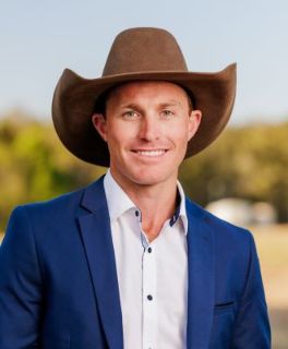 Jesse van - Real Estate Agent