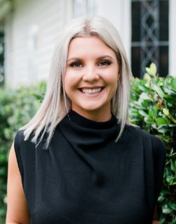 Jessie Hall - Real Estate Agent