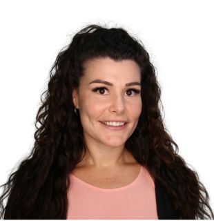 Jessie McClymont - Real Estate Agent