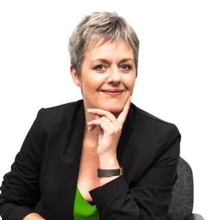 Jo Mooney - Real Estate Agent