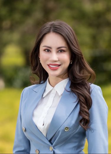Joanne Huynh - Real Estate Agent at LJ Hooker - EDENSOR PARK