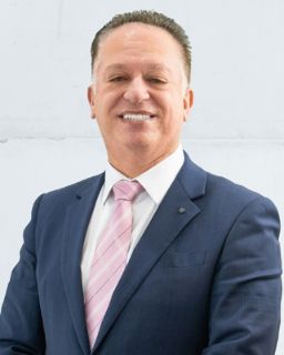 John Quinonero - Real Estate Agent