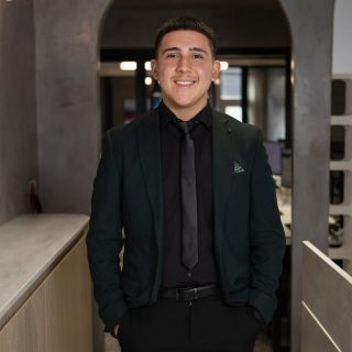 Jonathan Kalaboukas - Real Estate Agent