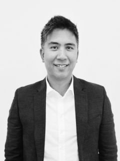 Jonathan Nhan - Real Estate Agent