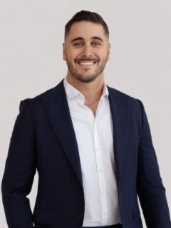 JONNY ELSTON - Real Estate Agent
