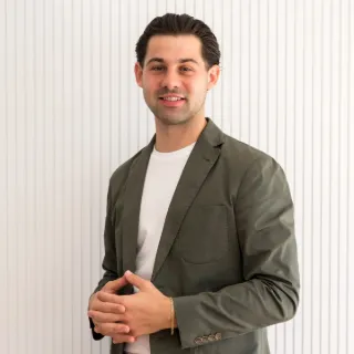 Jordan Bavaresco - Real Estate Agent