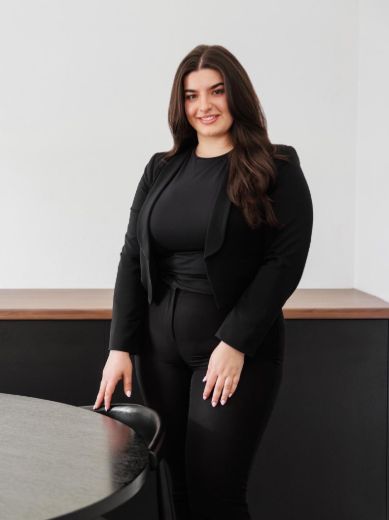 Jovana Lazovic - Real Estate Agent at Halyn Property