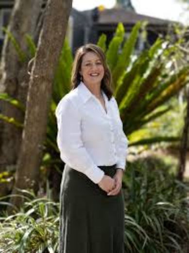 Julie Lawson - Real Estate Agent at Poole Property