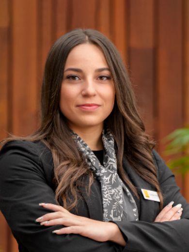 Julia De Amicis - Real Estate Agent at Ray White - Lara