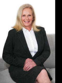 Julie Burt - Real Estate Agent