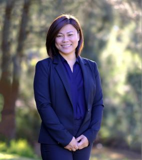 Julie Dang Leasing - Real Estate Agent