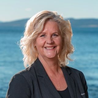 Julie Barwick - Real Estate Agent