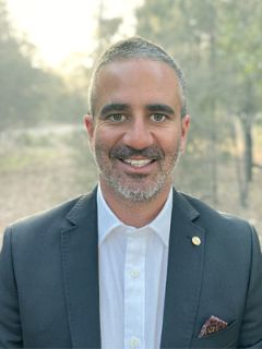 Julien   Karolos - Real Estate Agent