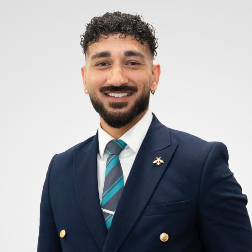 Junior MuBashar - Real Estate Agent at Greystone Real Estate