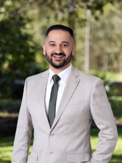 Kapil  Thakur - Real Estate Agent