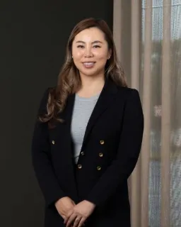 Karen Dong - Real Estate Agent