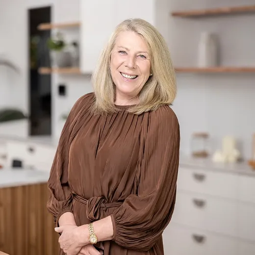 Karen Newing - Real Estate Agent at The Marshall Group