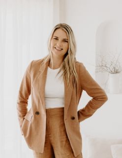 Karin Maritz - Real Estate Agent