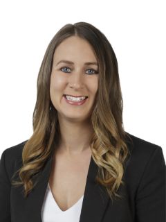 Karis Coyle - Real Estate Agent