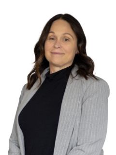 Kate Clark - Real Estate Agent