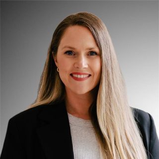 Kate Wills - Real Estate Agent