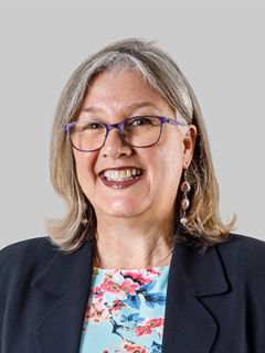 Kate Yates - Real Estate Agent