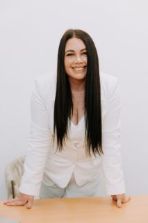 Katie Johnson - Real Estate Agent