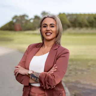 Katrina Minos - Real Estate Agent