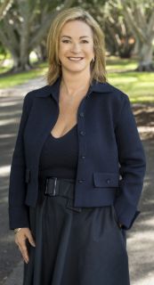 Kelly Qualtrough - Real Estate Agent