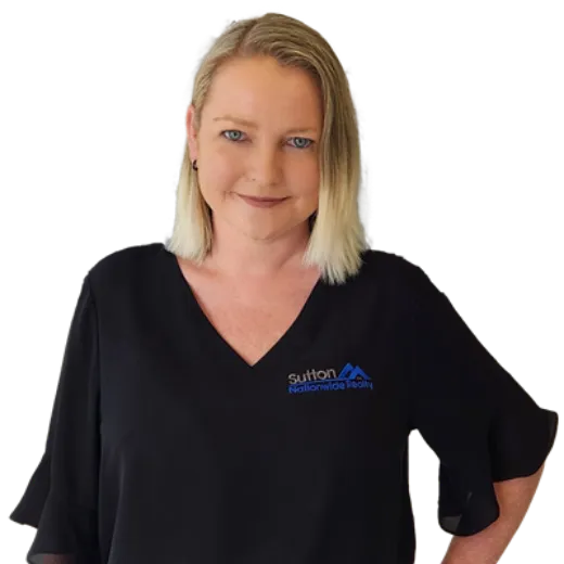 Kelly Sutton - Real Estate Agent at Azzi & Co