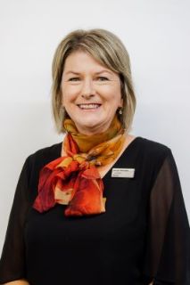 Keryn  Newman - Real Estate Agent