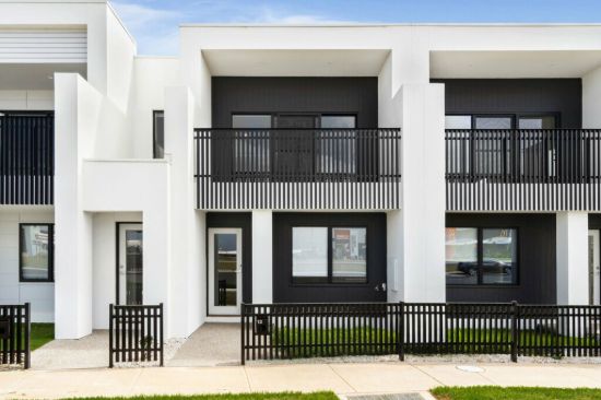 Great Size Townhouse! Ready To Move In! Brand New! Call 0422973729 For Inspection!